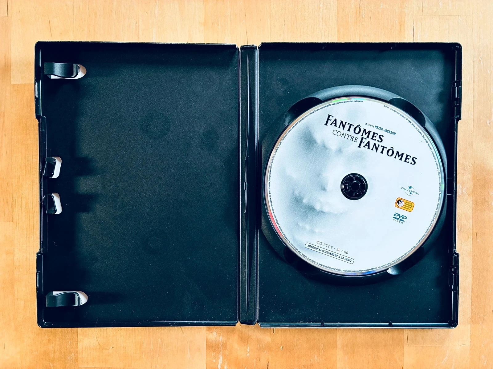 DVD Ghost versus Ghost van Peter Jackson. – photo 2